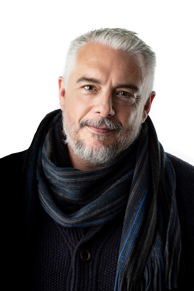 Author Simon McCleave